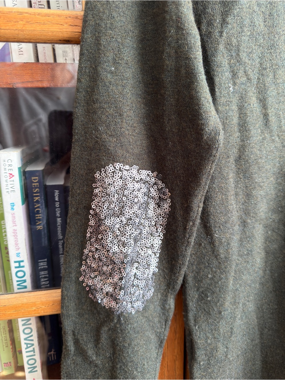 Zadig & Voltaire Cashmere/Wool Olive V-Neck Sweater with Sequin Elbows - S - Picture 5 of 7